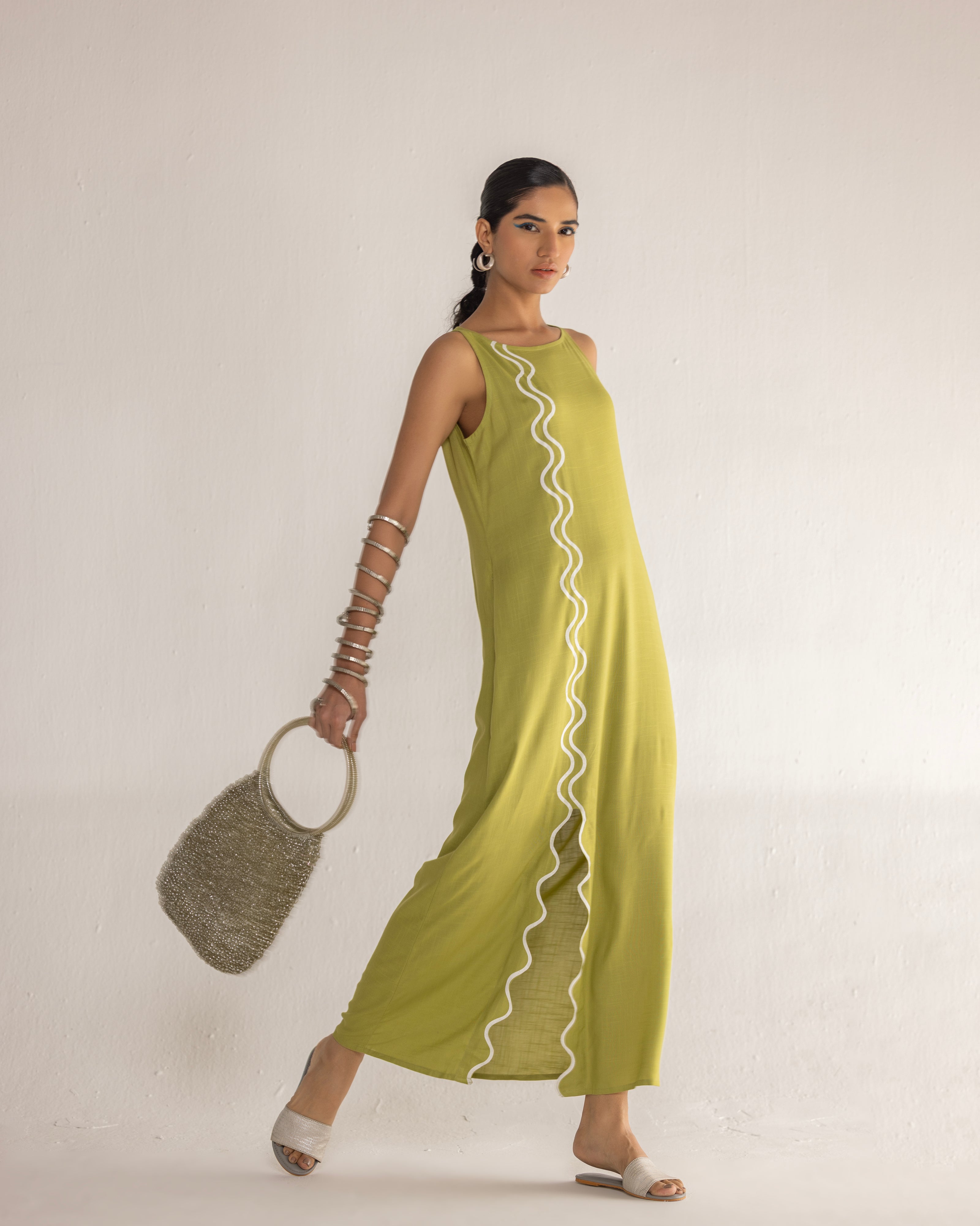 BEND THE LINE SLEEK DRESS