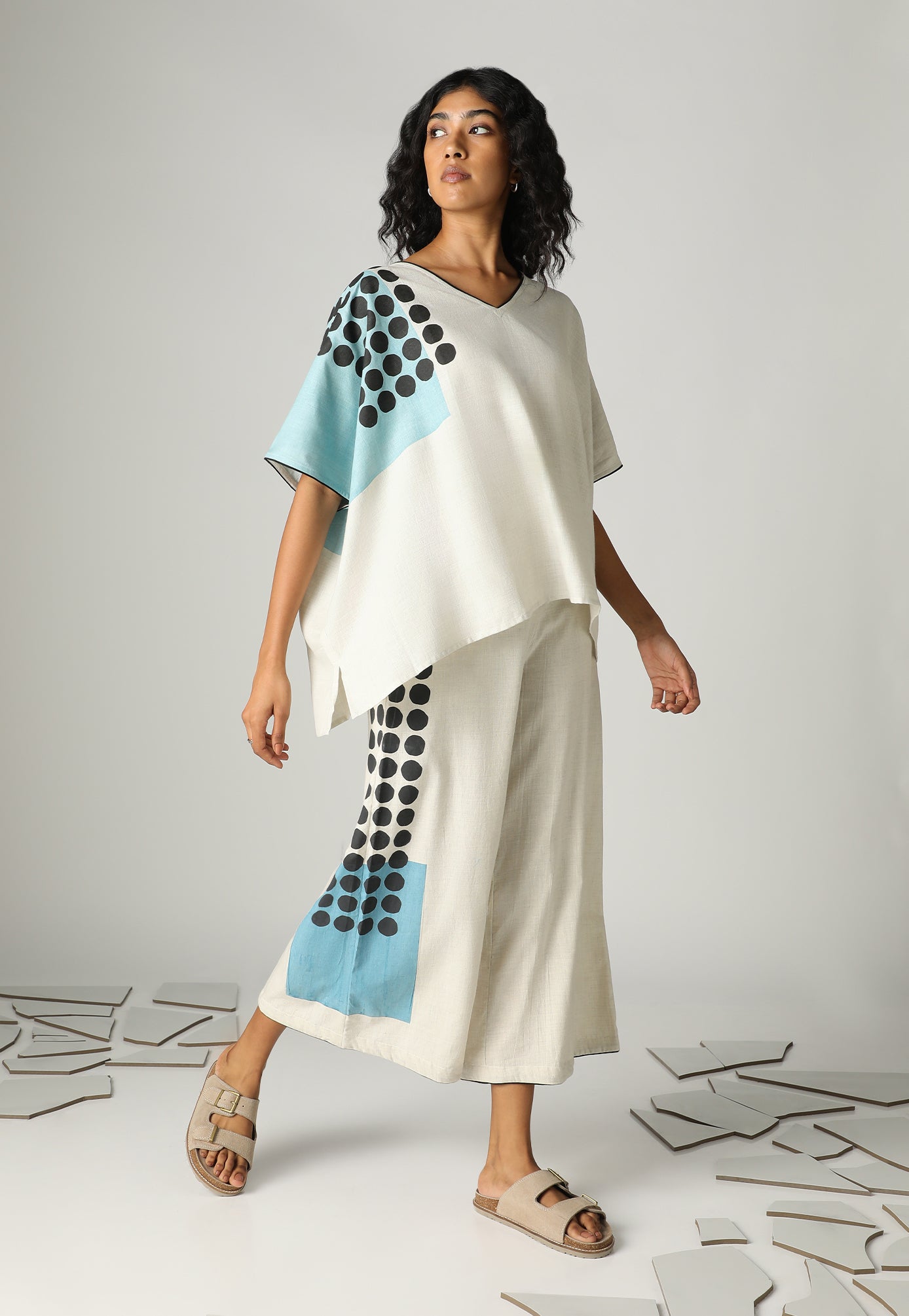 DOT-DOT SQUARE CO-ORD