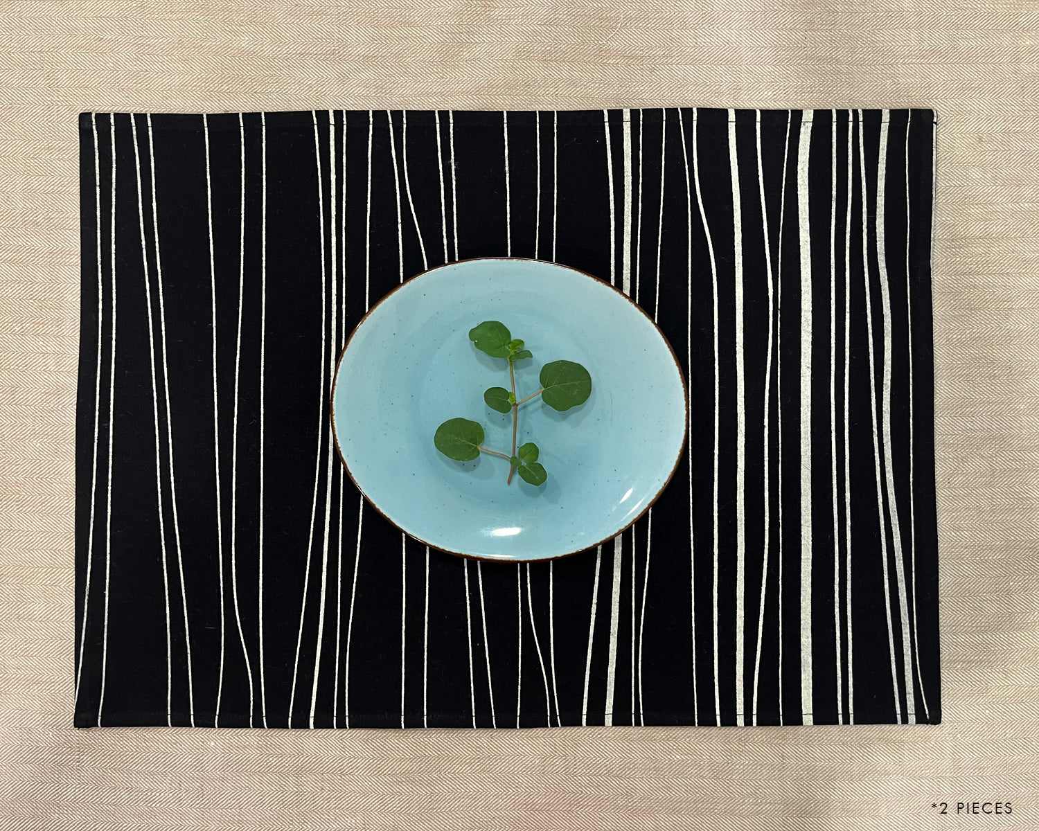 Forest Land Table Mat Set of 4 - Black