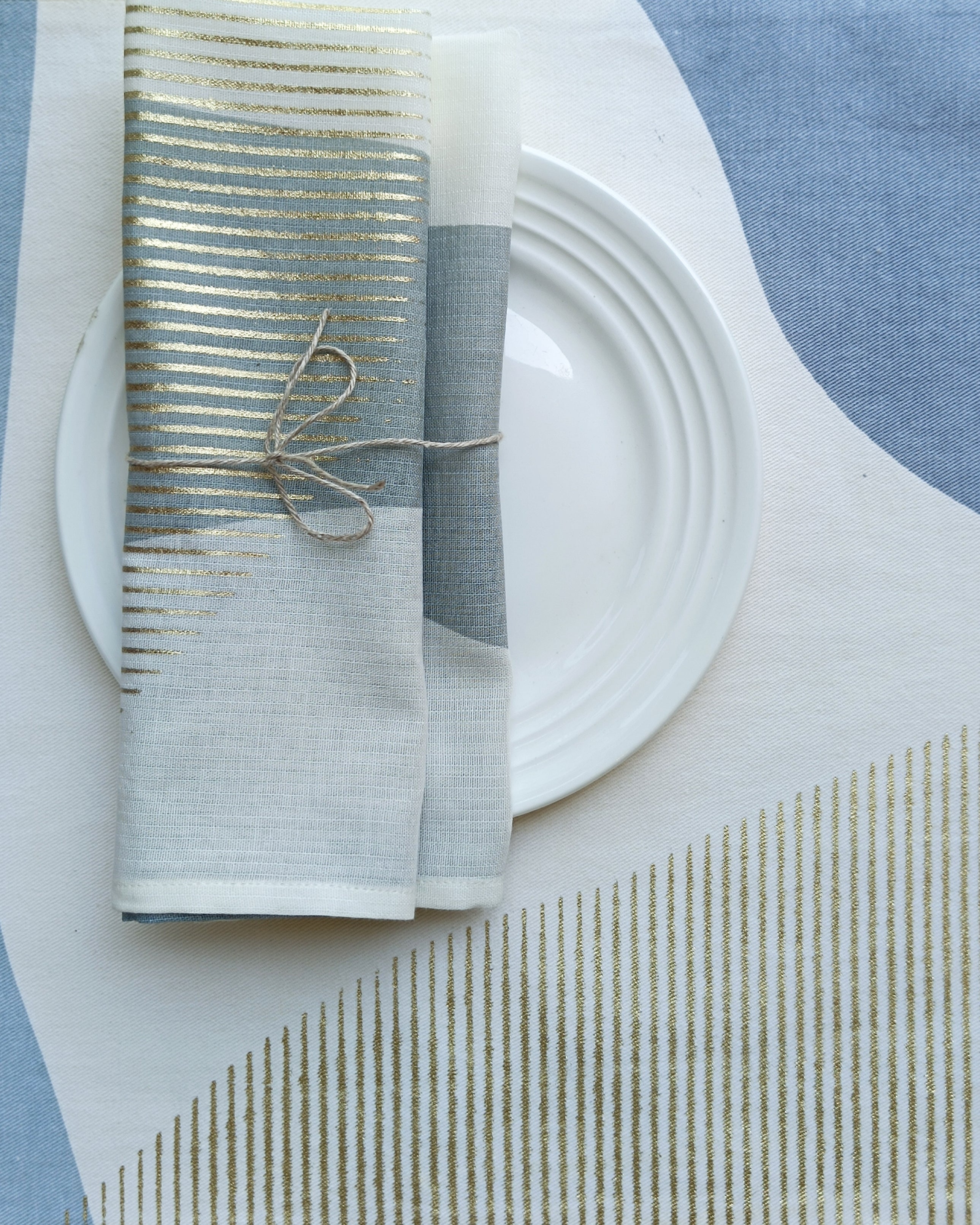 Mountain Scapes Table Napkins Set of 4 - Off-White Blue