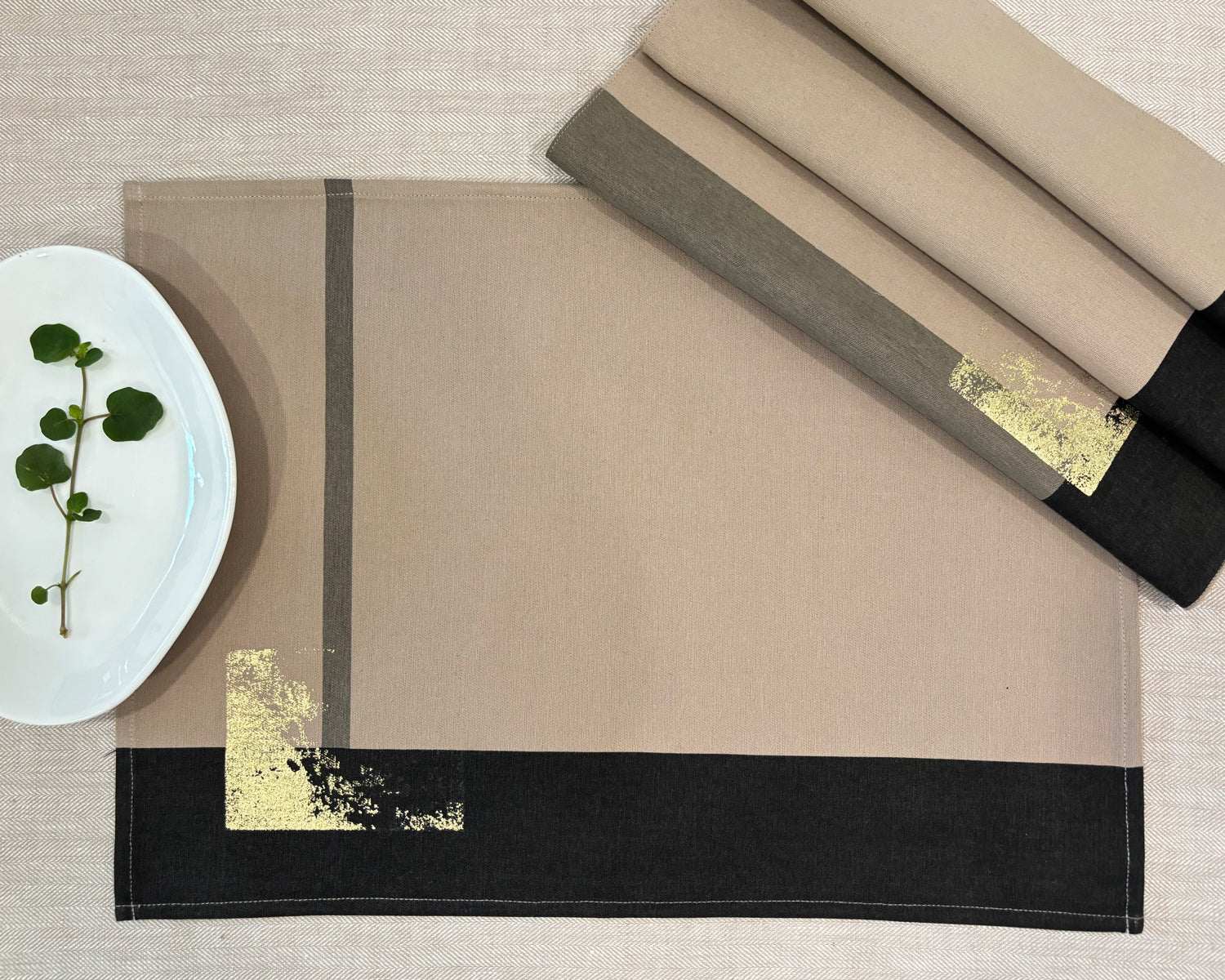 No Grey Area Table Mat Set of 4 - Black