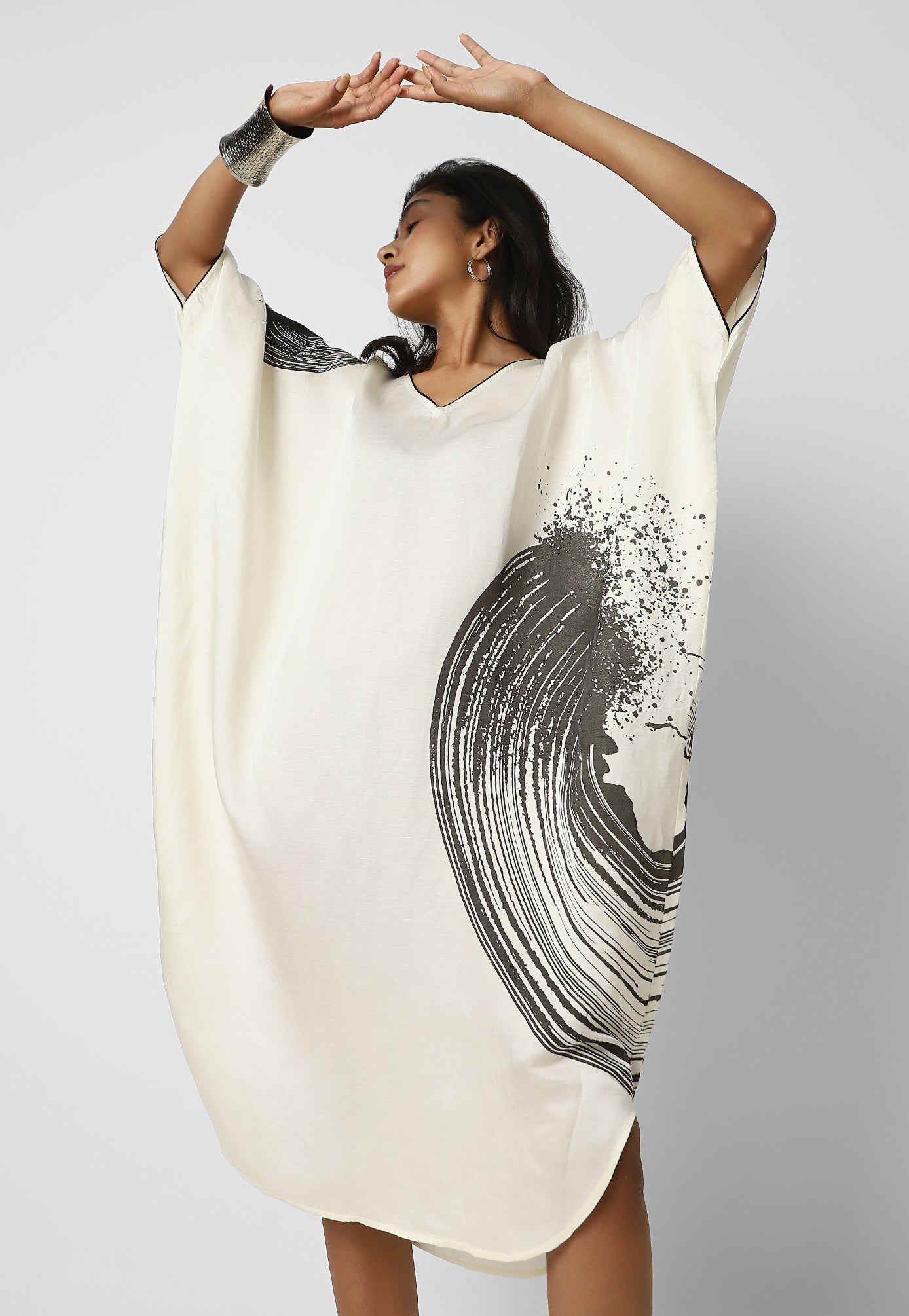 Revolution Kaftan