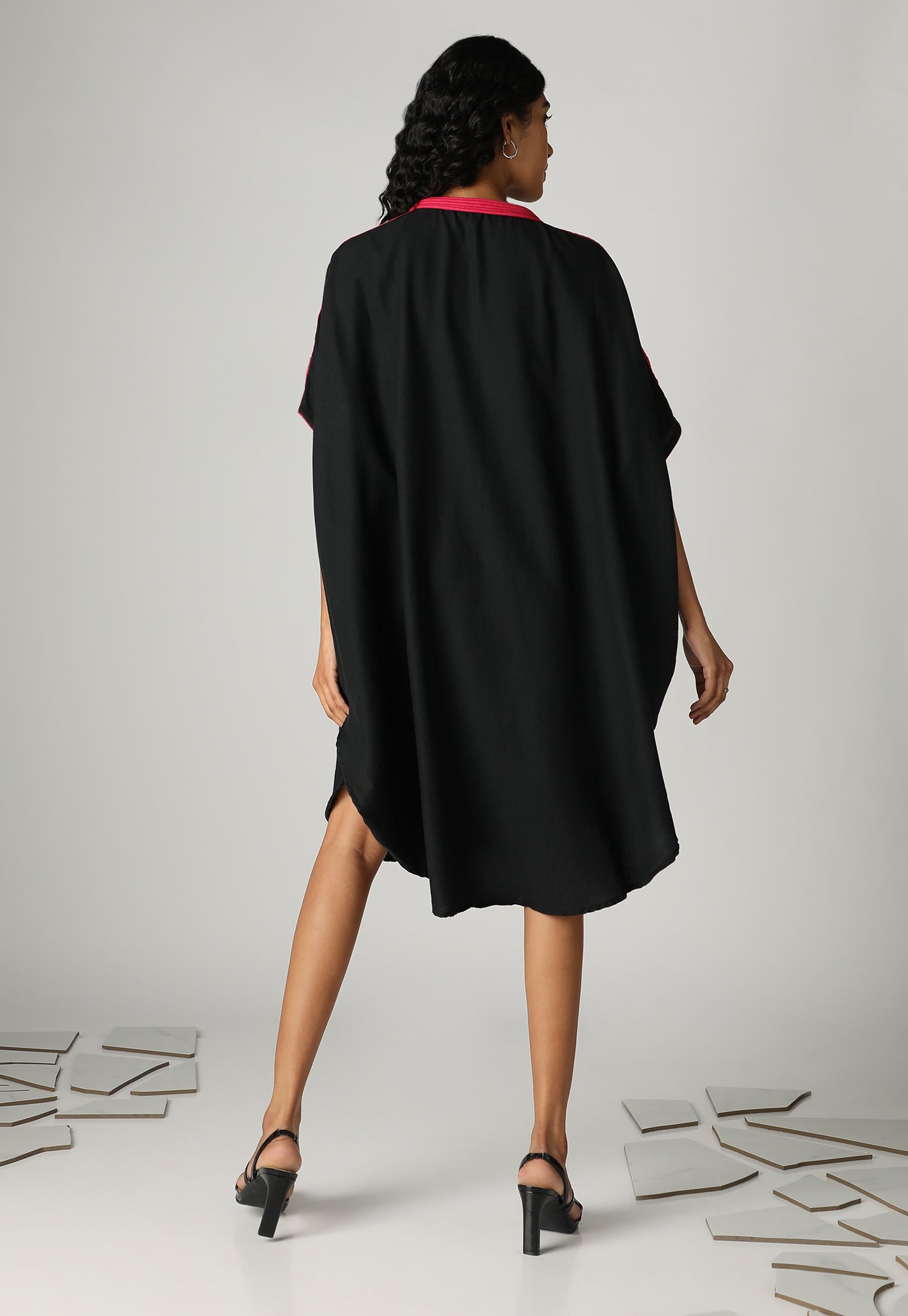 TRAVERSE CROISSANT KAFTAN