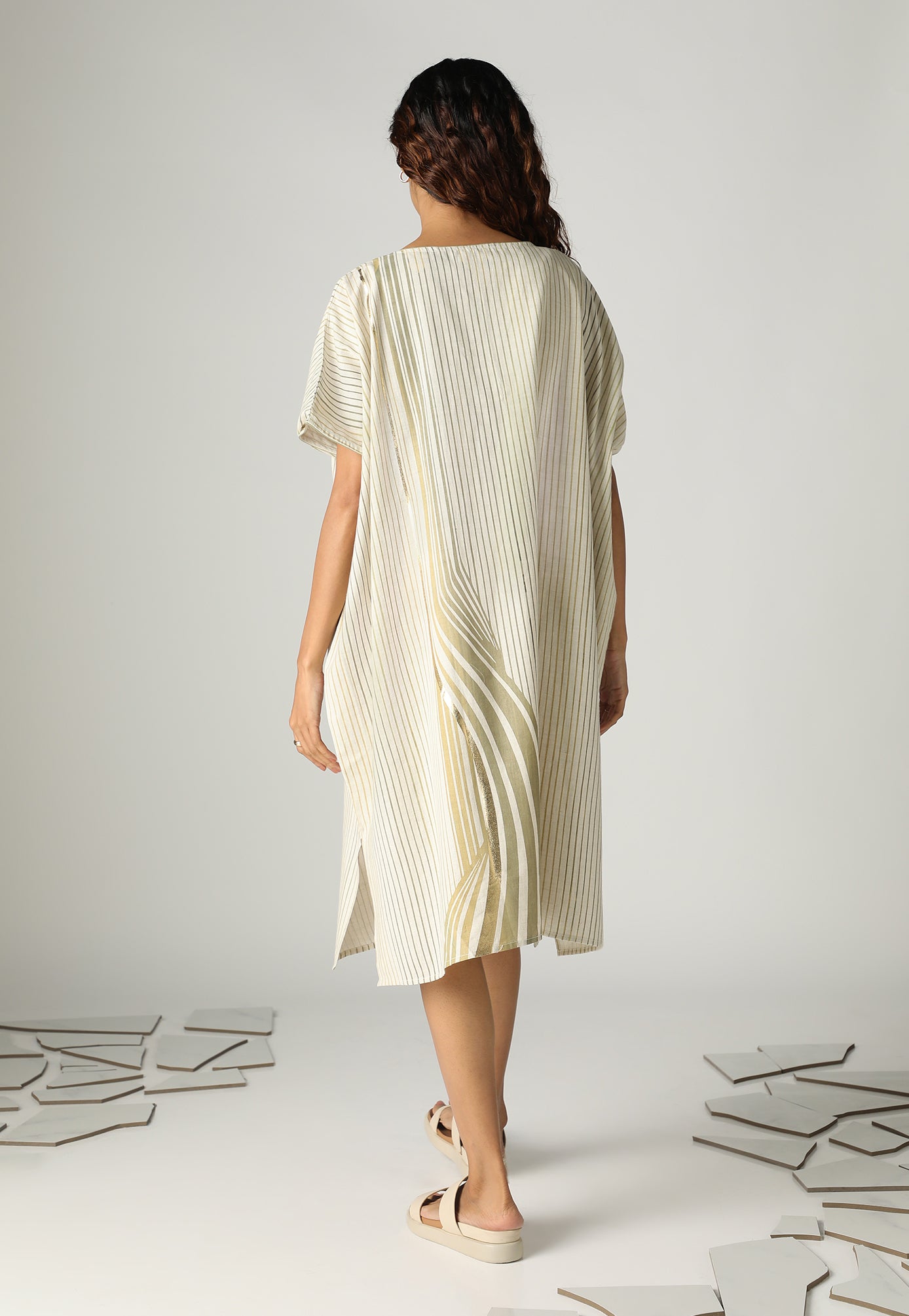 TWIST SQUARE DRESS