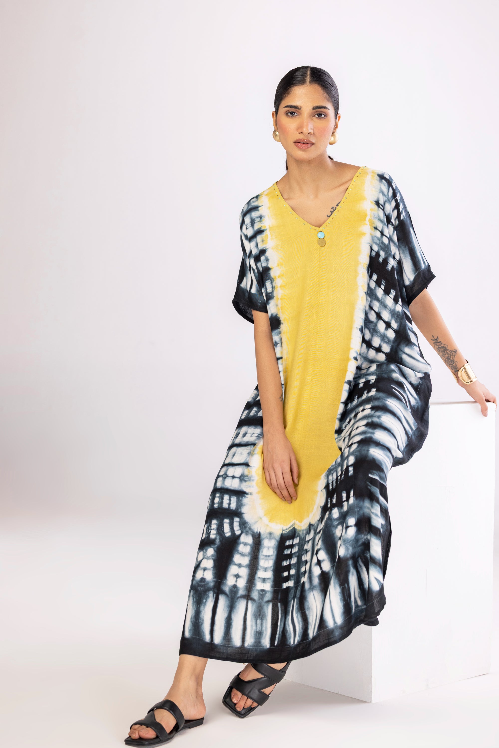 VELORA TIE DYE KAFTAN